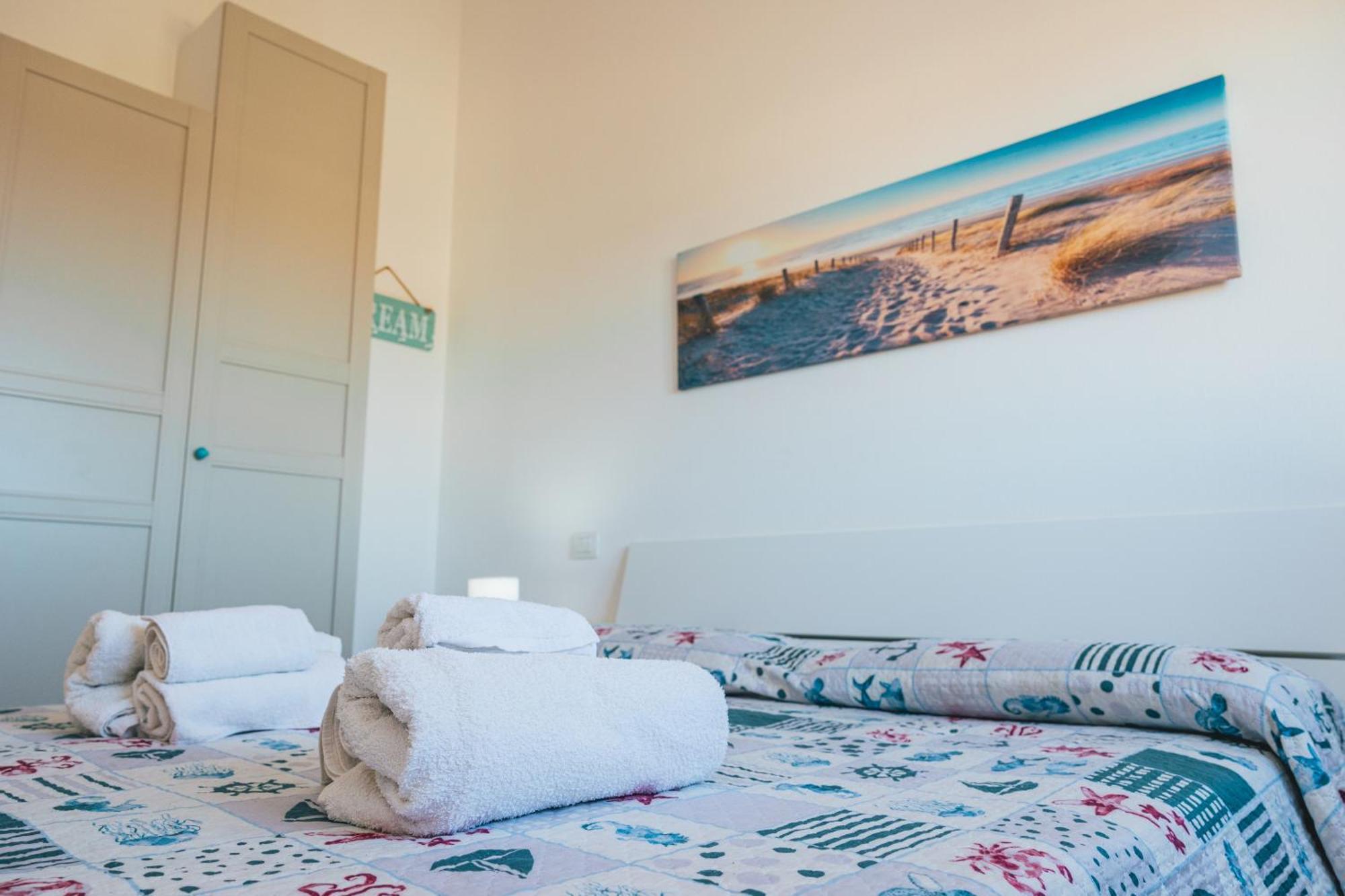 Case Vacanze Il Sogno Porto Pino Exterior foto